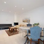 Casa Leo Tatil Evi