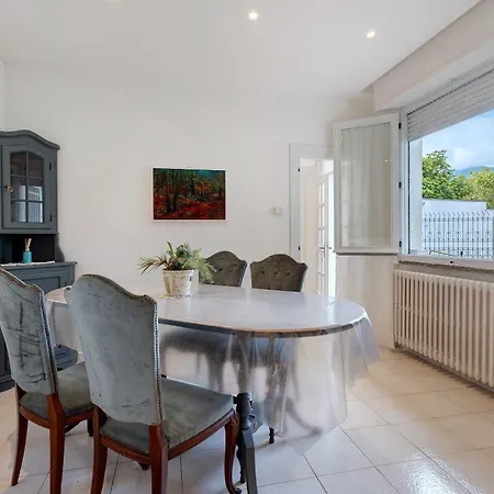 Casa Leo בית נופש *
